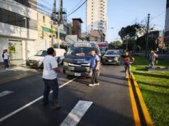 Serenazgo de Miraflores y PNP intervienen a combi que fugó tras accidente