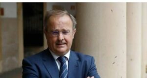 Javier Junceda Moreno: Los peruanos os expresáis en el mejor español, como es aceptado universalmente.