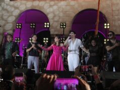 Tony y Mimy Succar hicieron gozar en el karaoke más grande del Perú de Mall Plaza