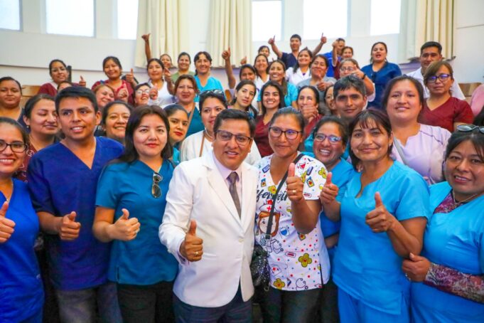 Día del trabajador: personal de salud y administrativos recibirán beneficios históricos