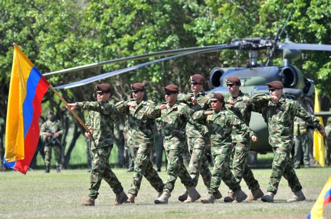 Militares colombianos ingresaron al Perú con armas de guerra