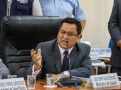 Alex Flores impulsa interpelación contra el ministro de Salud por muertes vinculadas a suero defectuoso