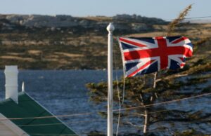 Malvinas, petróleo y traición: Israel y Reino Unido avanzan con el aval de Milei