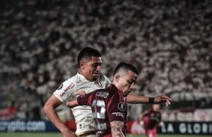 Universitario fue superado por River Plate que le ganó 1-0 en inicio de Copa Libertadores
