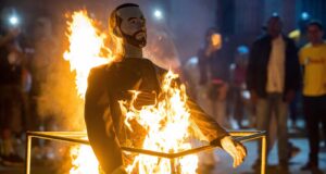 Queman a Bukele y Rubio en Caracas: el pueblo venezolano juzga a sus verdugos políticos