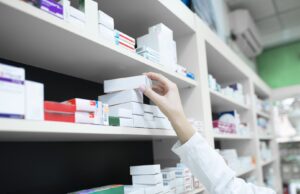 Proyecto de ley crea autoridad independiente para medicamentos