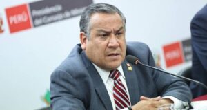 Adrianzén acepta renuncia de jefe del INPE