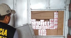 PNP interviene camiones bolivianos que trasladabanmás de 1 millón de cigarrillos ilegales