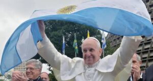 Iglesia Católica de luto: Papa Francisco fallece a los 88 años