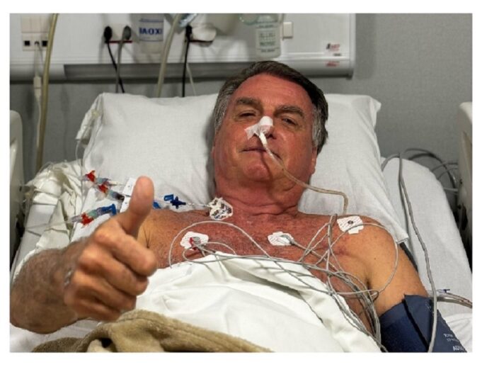 Bolsonaro enfrenta nueva hospitalización mientras avanza su proceso judicial