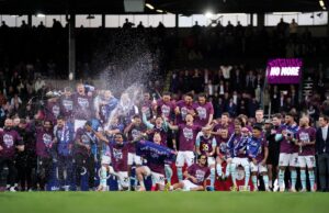 Burnley de Oliver Sonne ascendió a la Premier League al vencer a Sheffield United 2-1