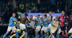 Nápoli se proclamó campeón de la Serie «A» del Calcio Italiano al vencer a Cagliari 2-0