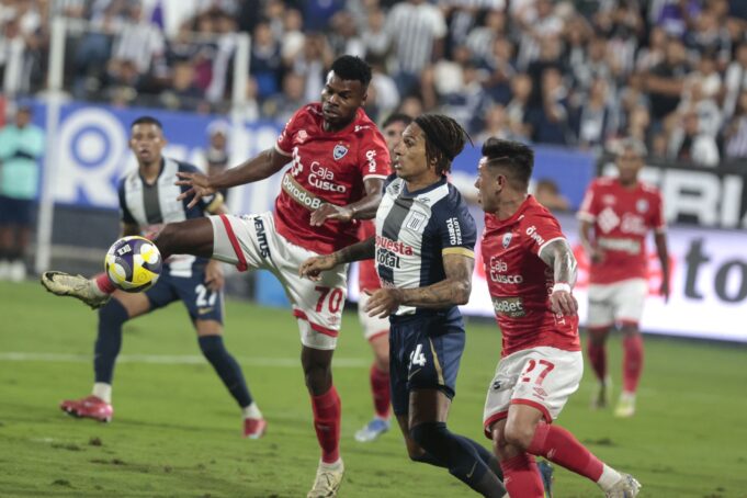 CONAR publicó audio del VAR y reconoció que hubo penal para Alianza Lima