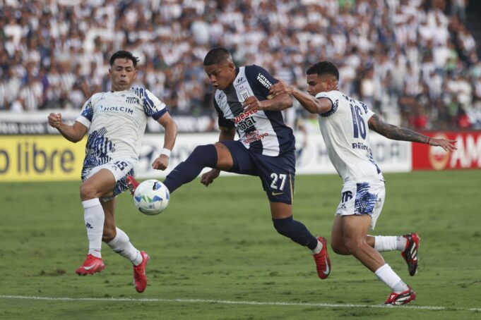 Alianza Lima buscará este jueves triunfo ante Talleres en Córdoba para seguir en carrera de Libertadores