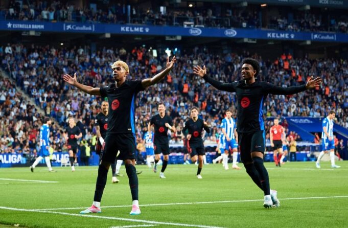 Barcelona se proclamó campeón de la Liga de España al vencer a Espayol 2-0 con dos fechas de antelación