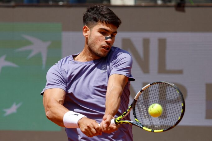 Carlos Alcaraz venció a Lorenzo Musetti y jugará la gran final del ATP de Roma