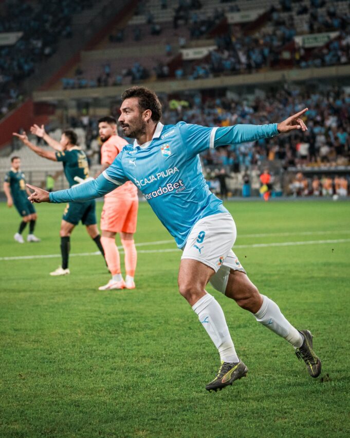 Cristal venció a Bolívar 2-1 y mantiene chance de clasificarse a Octavos de Final de Libertadores