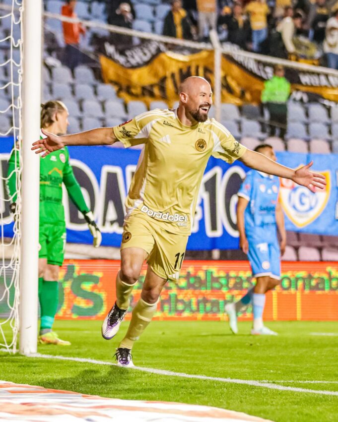 Cusco F.C. se impuso a Deportivo Garcilaso 3-1 y trepó al sexto ligar de la tabla del Apertura