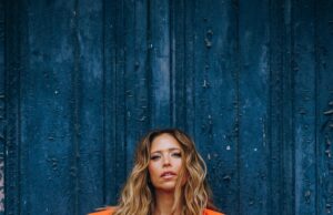 Anna Carina estrena videoclip junto a la “La Única Tropical”