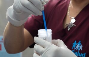 EsSalud Sabogal implementa pruebas moleculares para prevenir el cáncer de cuello uterino
