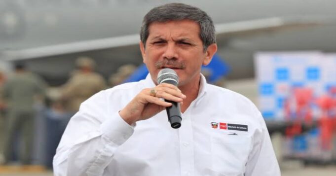 Fiscalía solicita un año de cárcel y la inhabilitación para ocupar cargo público para exministro de Vizcarra por agresión a su ex pareja