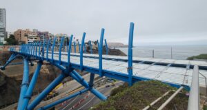 Inician colocación del piso de concreto en puente del Corredor Turístico Miraflores-Barranco