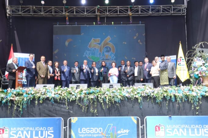 Culturas de todo el mundo en San Luis