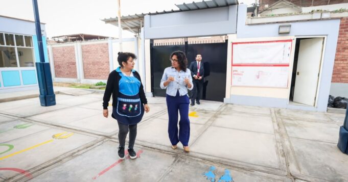 Ministra Leslie Urteaga identificó colegios con cocinas implementadas sin uso