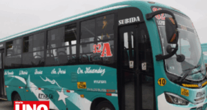 Delincuentes atacan a balazos bus en SMP