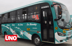Delincuentes atacan a balazos bus en SMP