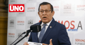 Eduardo Salhuana regresa al Perú ante crisis por masacre en Pataz