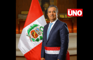 Raúl Pérez Reyes asume como ministro de Economía