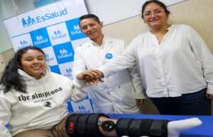 Traumatólogos del hospital Rebagliati de EsSalud logran alargar la pierna de una menor de 12 años con cirugías de alta complejidad