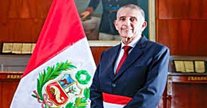 Fiscalía de la Nación presentó denuncia constitucional contra el ex ministro del interior por abuso de autoridad