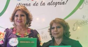 Beatriz Portales celebra sus 58 años de vida artística con su hermana Amanda Portales
