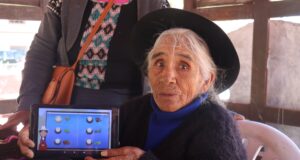 Pensión 65: usuarios demuestran que no hay edad para aprender e inician programa de alfabetización digital