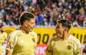 Cusco F.C. le quitó el invicto a líder Universitario ganándole por 2-0