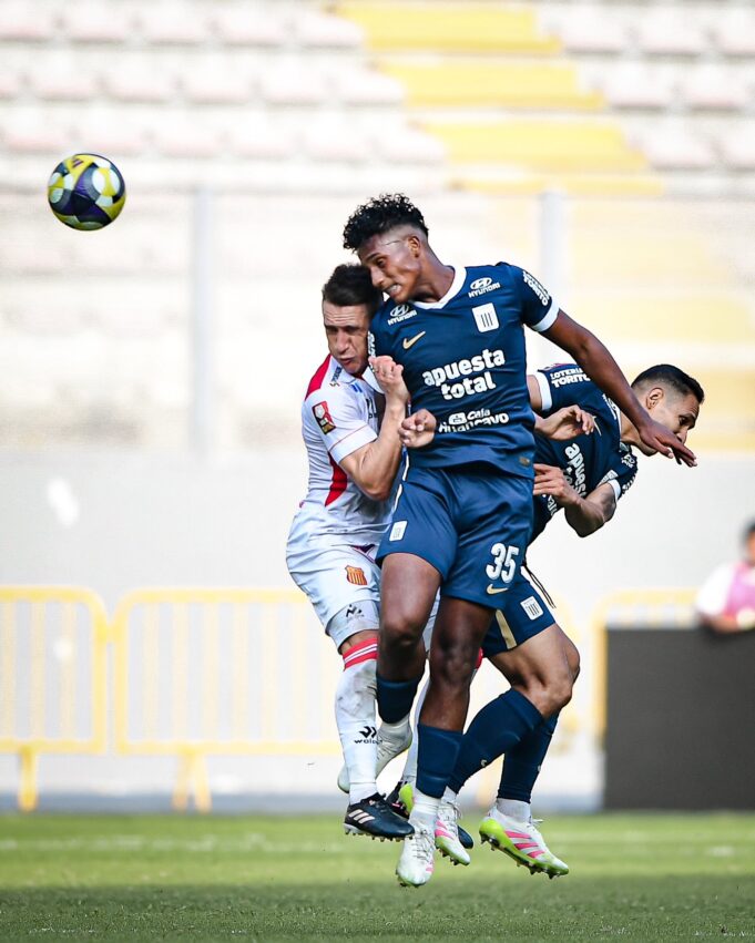 Alianza Lima no pudo con Atlético Grau empatando 1-1 en el final con gol de Barcos