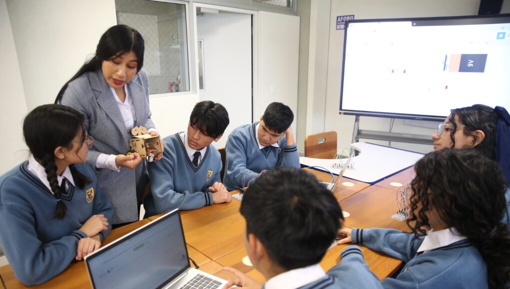 Docentes de Lima y provincias se disputan ‘Palmas Magisteriales’. Este reconocimiento es el más antiguo de América Latina