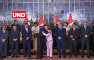 Boluarte acepta renuncia de todo su gabinete