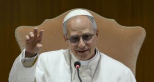 Un joven chiclayano se convierte en secretario personal del Papa León XIV