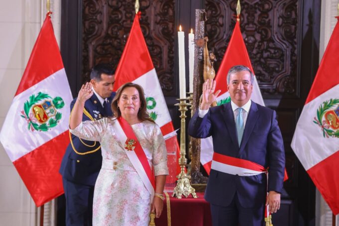 Raúl Pérez Reyes jura como nuevo ministro de Economía y Finanzas reemplaza a José Salardi