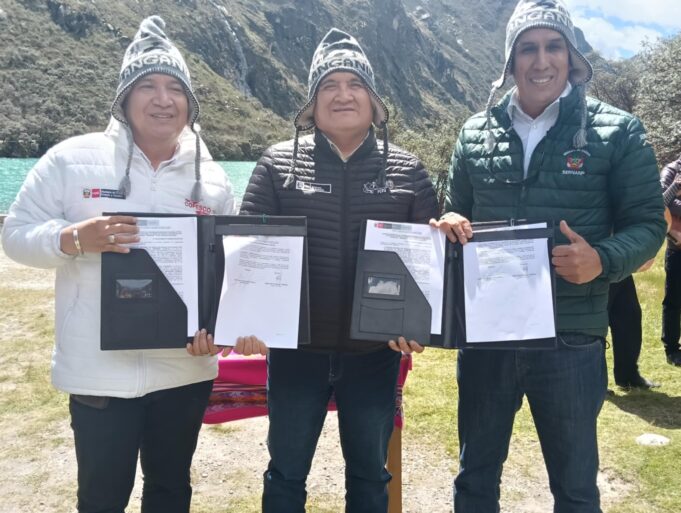 ¡Plan COPESCO Nacional y Sernanp unen fuerzas para proteger y potenciar la belleza de la Laguna Chinancocha – Llanganuco!