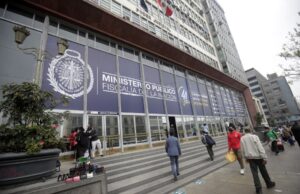 Denuncian presuntas coordinaciones irregulares contra Juan José Santiváñez