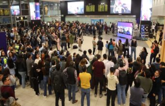 Revive el momento del apagón simbólico en el antiguo Jorge Chávez