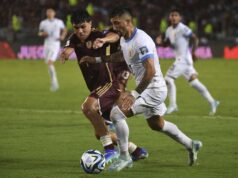 Venezuela se juega el Repecahje visitando a Uruguay en Montevideo