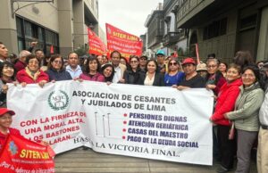 Congresista Edgar Tello impulsa reforma pensional en favor de maestros jubilados