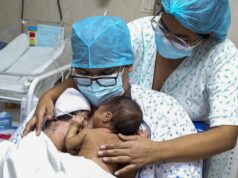 Impulsan técnica de “Papás Canguros” en ESSALUD