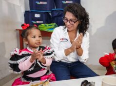 Ministra Leslie Urteaga: «Más de 1800 centenarios en el país recibirán pago de Pensión 65 en sus casas»