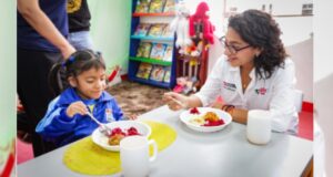 Ministra Leslie Urteaga anunció ingreso de escuelas a modalidad de corresponsabilidad para alimentación con productos locales